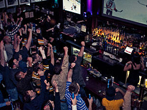 Best Bars Near The Garden To Watch The Bruins Cbs Boston
