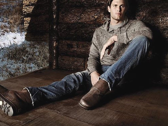 Tom Brady Appears In New Ad For Ugg 