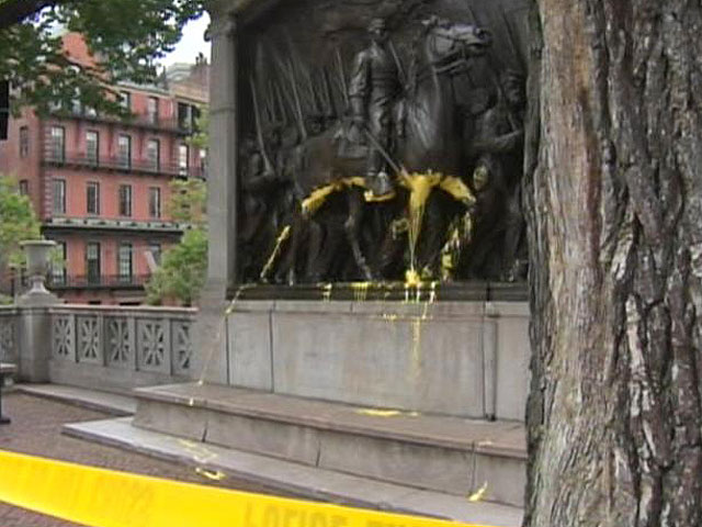 Woman Arrested For Vandalizing Boston Statue Cbs Boston