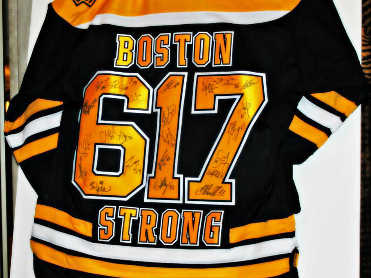 boston strong bruins jersey
