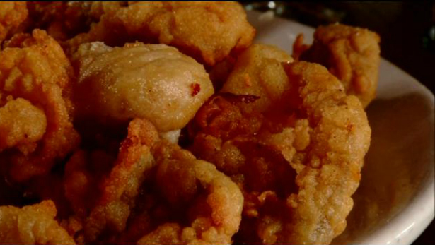  Fried Clams (Credit: Phantom Gourmet)