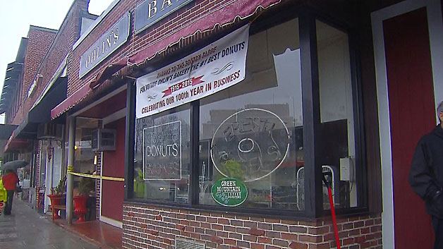 Ohlin’s Bakery was closed after the explosion Tusday. (WBZ-TV)