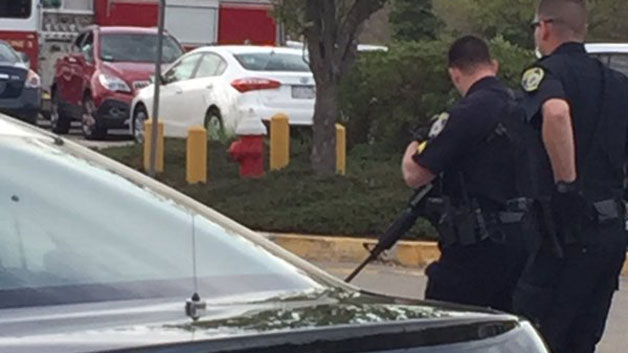 Police respond to shooting at Silver City Galleria in Taunton (Photo from @alexcmace) 