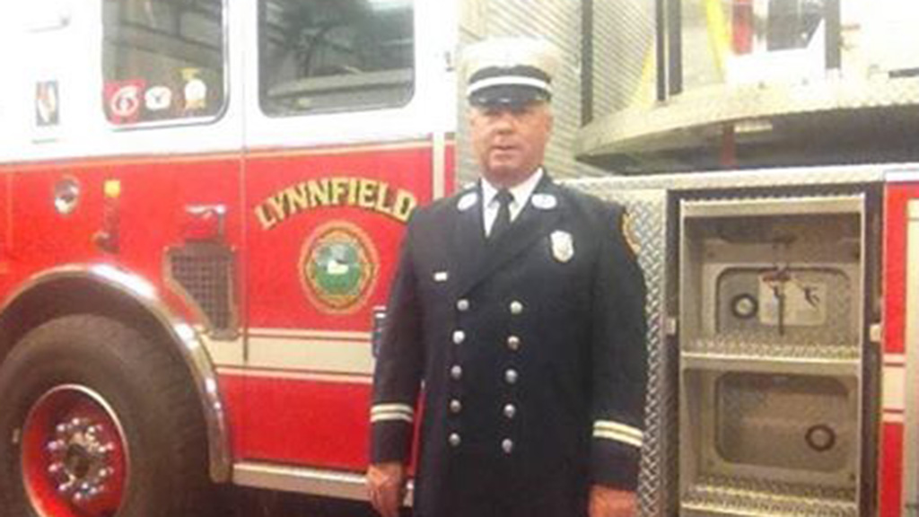 Completely Nude Lynnfield Firefighter Bought Soda At 7-11 
