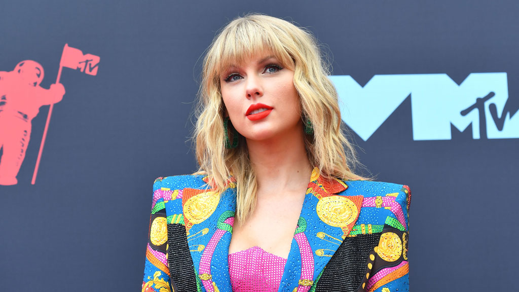 Taylor Swift's 'Lover Fest' Tour To Play Gillette Stadium In ...