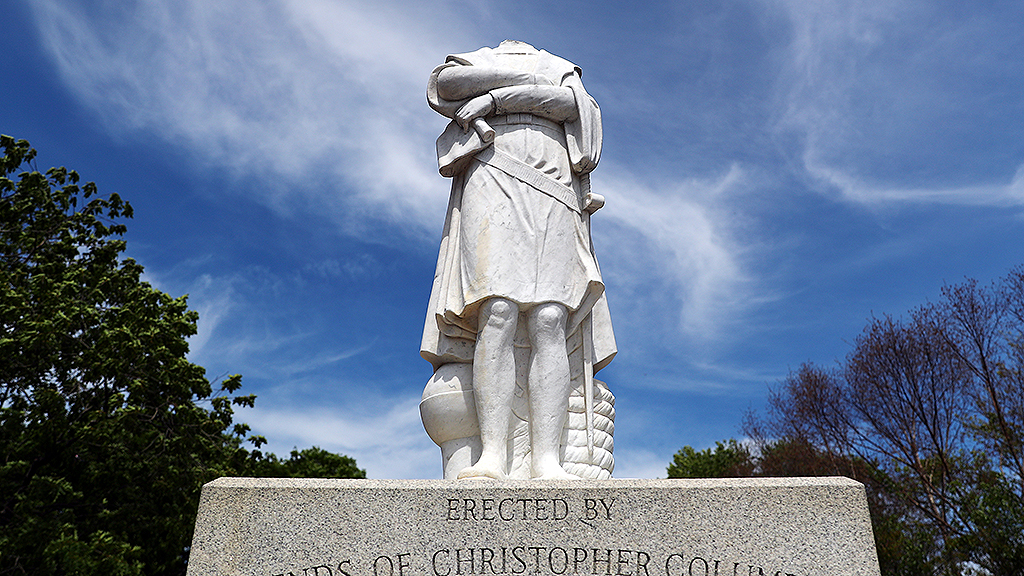 Christopher Columbus Statue In Boston S North End Beheaded Cbs