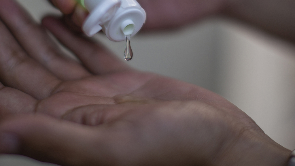 FDA Warns Of 5 More Potentially Toxic Hand Sanitizers - CBS Boston