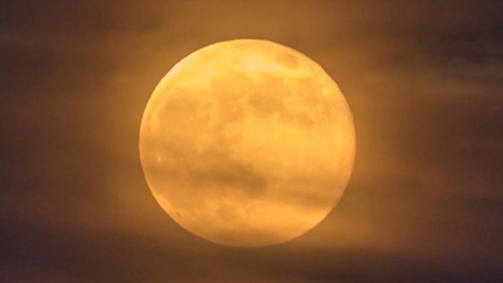 Full Moons In October: Harvest Moon Tonight And Rare Blue Moon On Halloween - CBS Boston