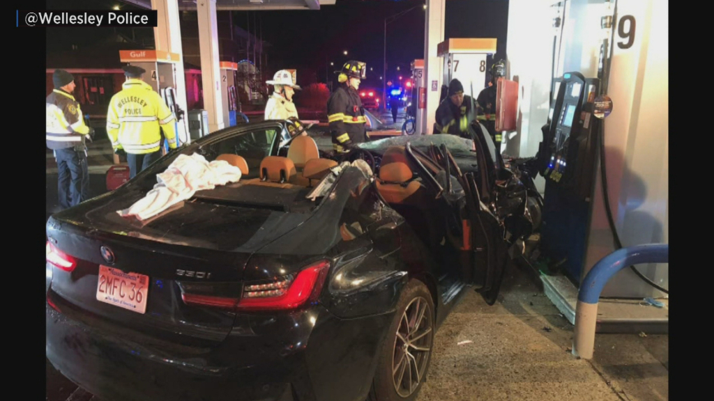 Car Crash Into Wellesley Gas Station Leaves 1 Hurt